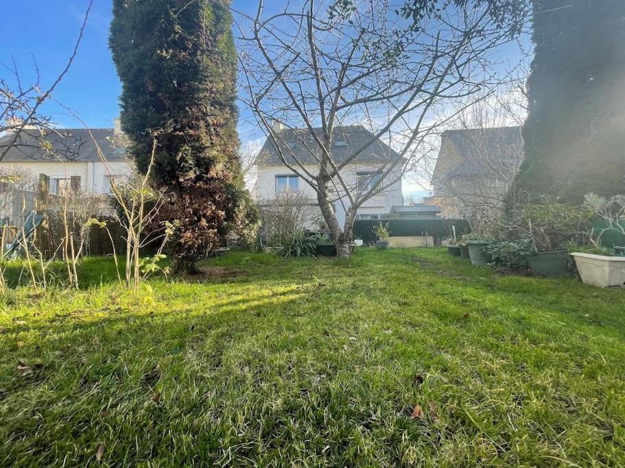 Maison Spacieuse Avec Jardin Et Salle De Sport Сен-Бріє Екстер'єр фото